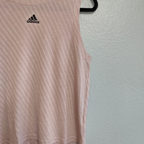 Adidas women's active top size M - Picture 3 of 8